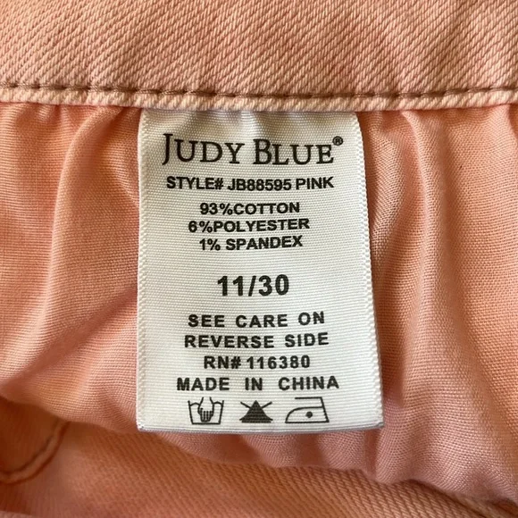 Judy Blue Jeans - Picture 6 of 6